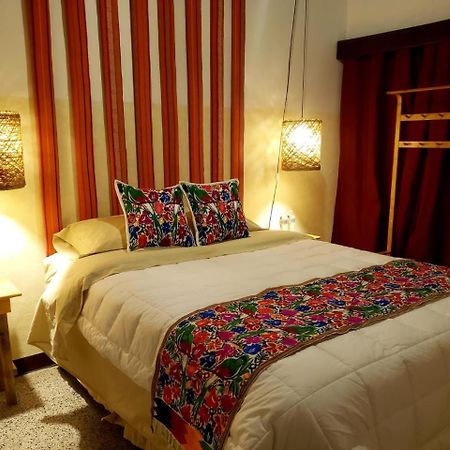 Luna Maya Boutique Hotel アンティグア・グアテマラ エクステリア 写真