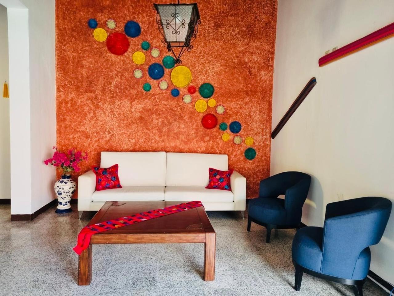 Luna Maya Boutique Hotel アンティグア・グアテマラ エクステリア 写真