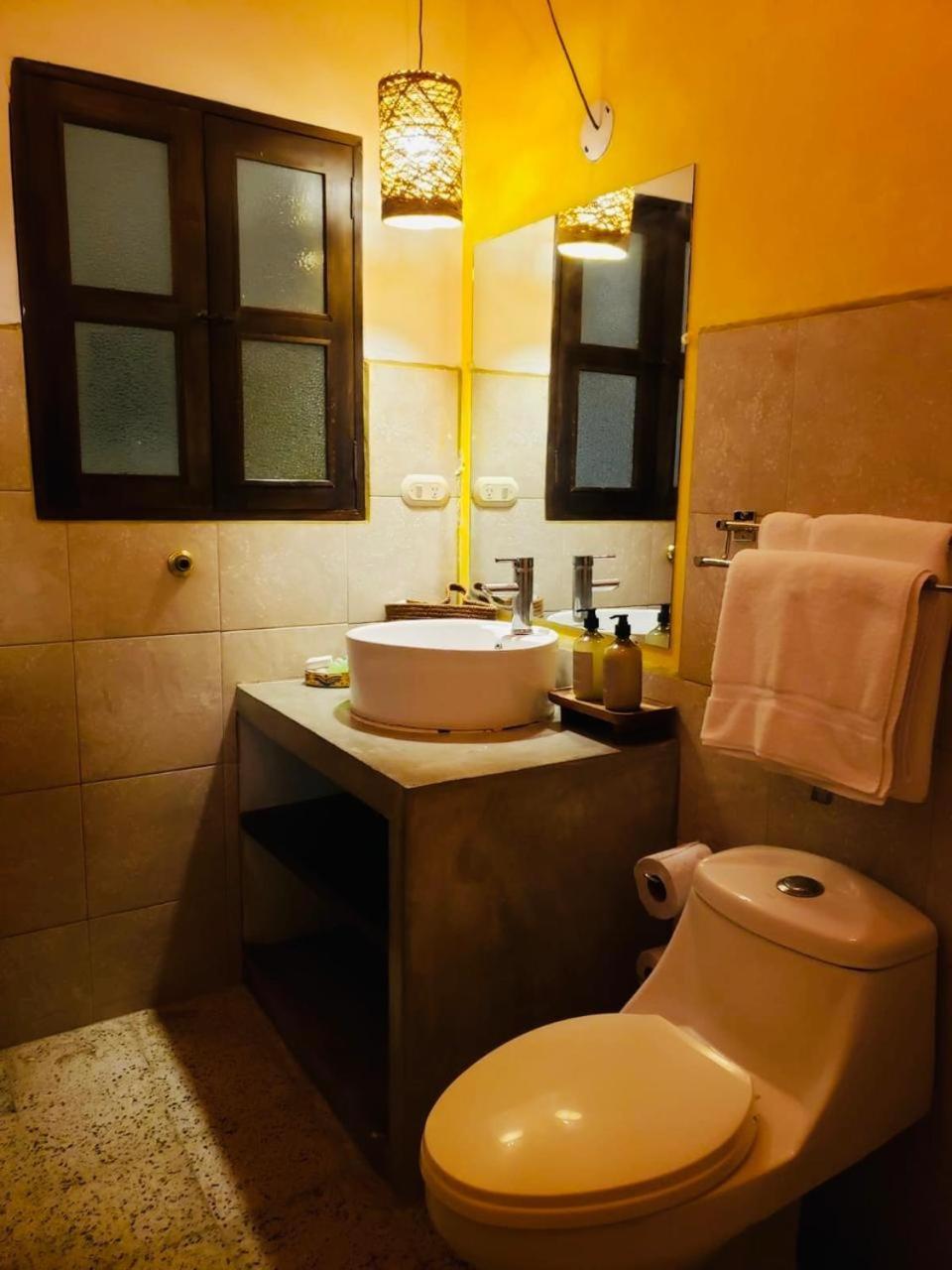 Luna Maya Boutique Hotel アンティグア・グアテマラ エクステリア 写真