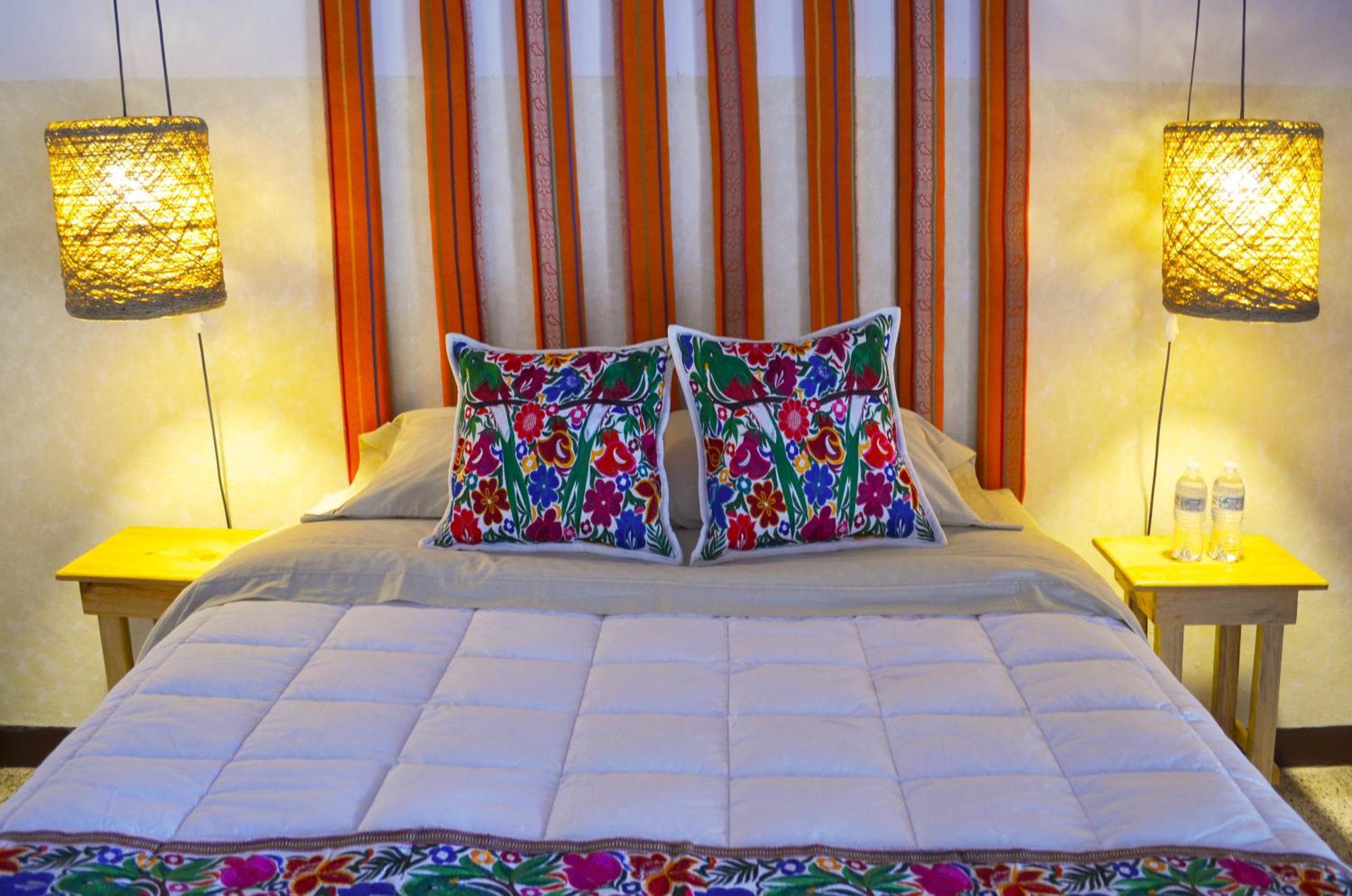 Luna Maya Boutique Hotel アンティグア・グアテマラ エクステリア 写真